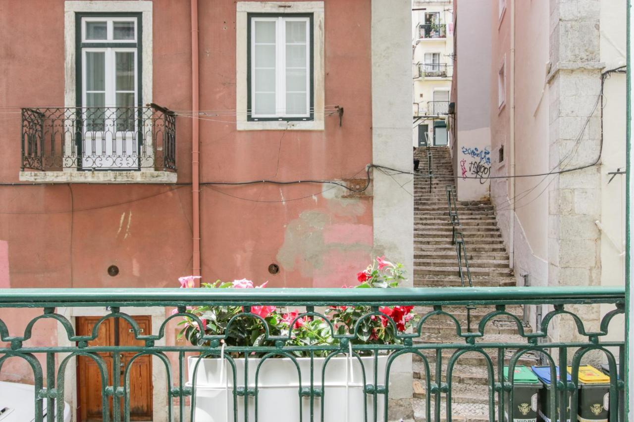 Golden Cage Chiado - Charm Historic And Cozy Διαμέρισμα Lisboa Εξωτερικό φωτογραφία