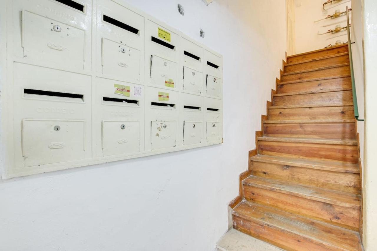 Golden Cage Chiado - Charm Historic And Cozy Διαμέρισμα Lisboa Εξωτερικό φωτογραφία