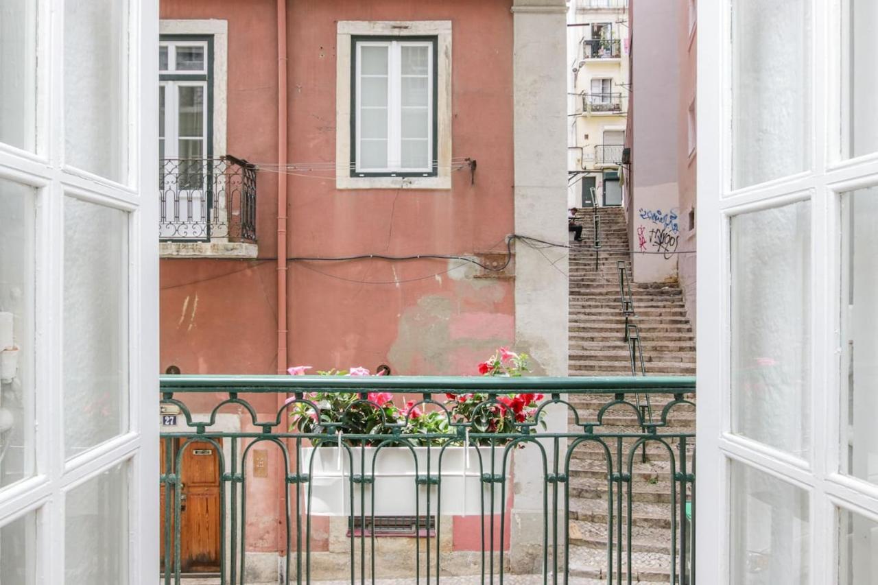 Golden Cage Chiado - Charm Historic And Cozy Διαμέρισμα Lisboa Εξωτερικό φωτογραφία