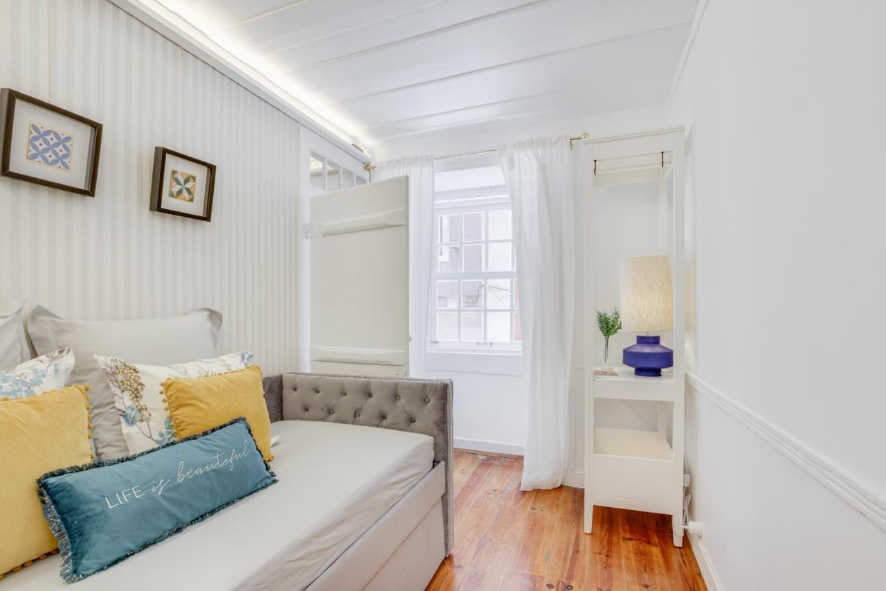 Golden Cage Chiado - Charm Historic And Cozy Διαμέρισμα Lisboa Εξωτερικό φωτογραφία