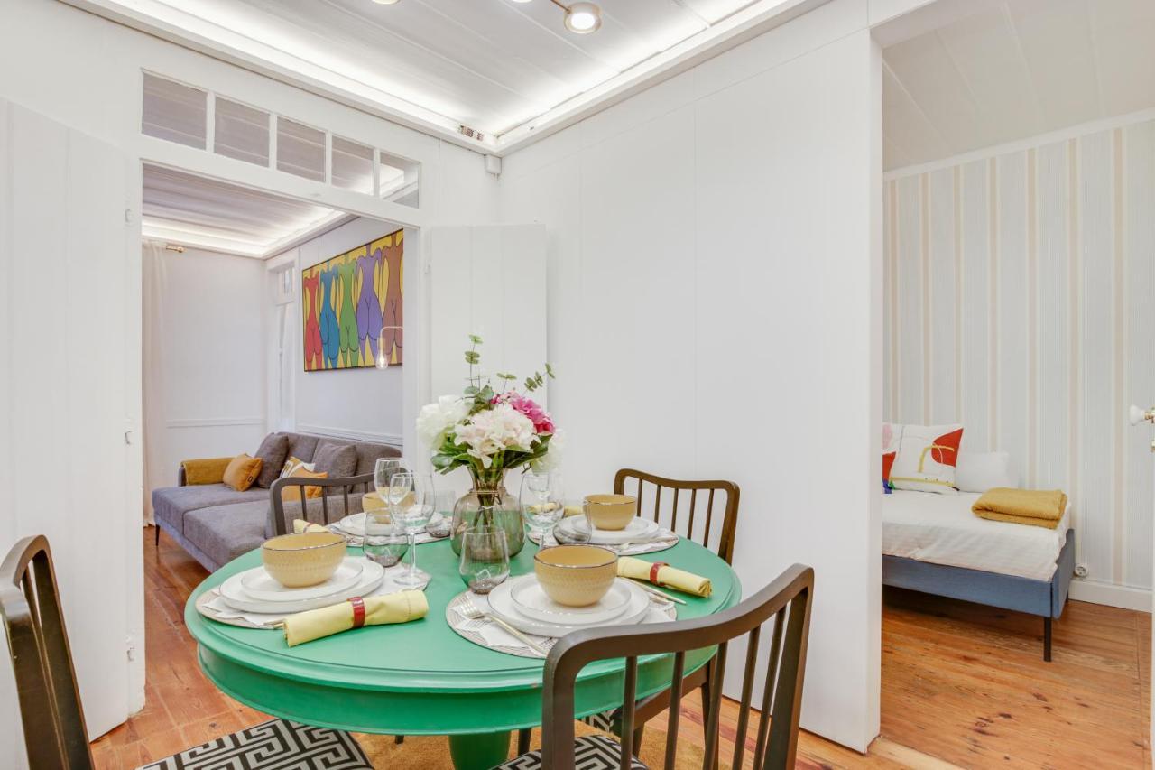 Golden Cage Chiado - Charm Historic And Cozy Διαμέρισμα Lisboa Εξωτερικό φωτογραφία
