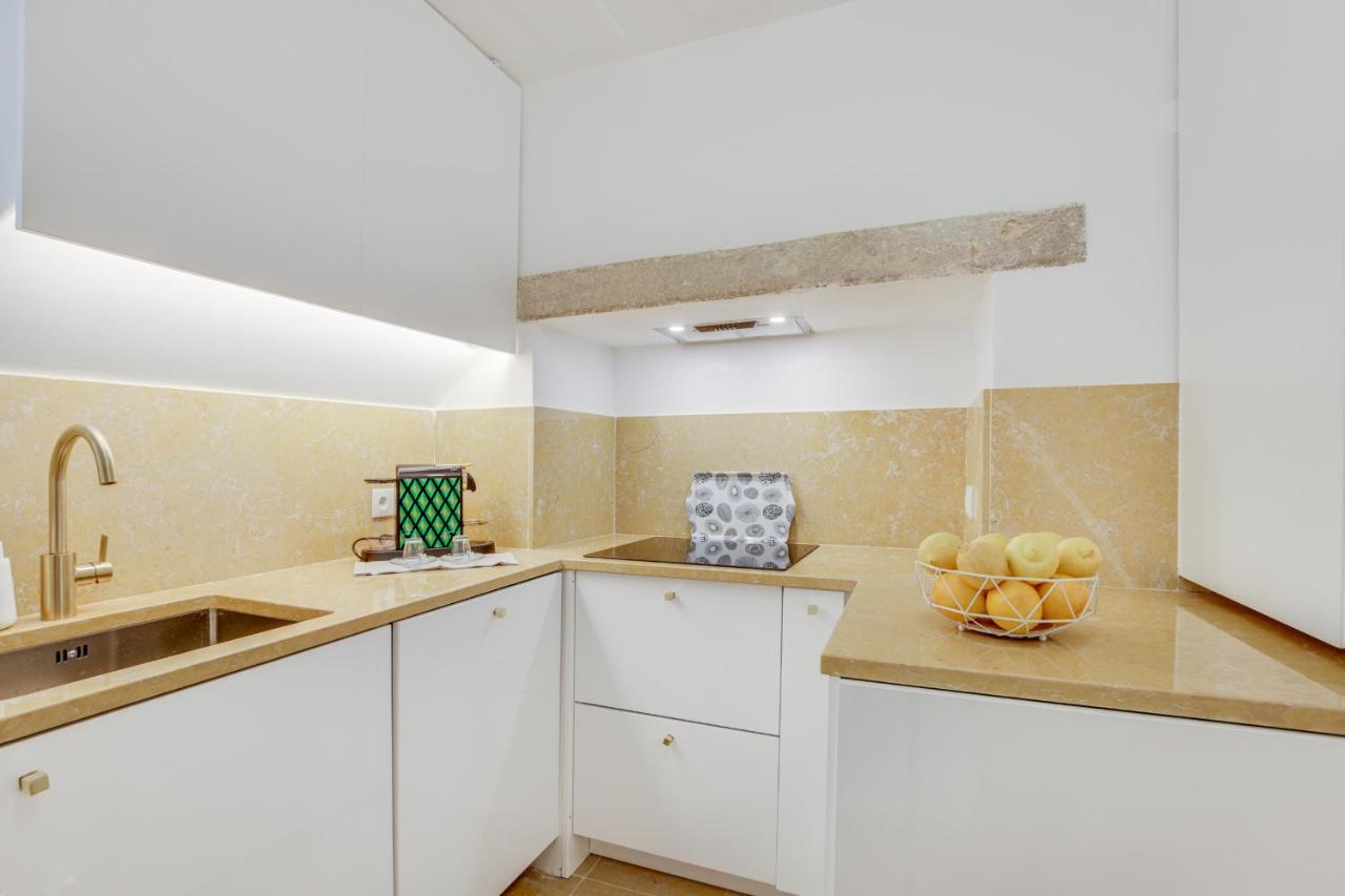 Golden Cage Chiado - Charm Historic And Cozy Διαμέρισμα Lisboa Εξωτερικό φωτογραφία